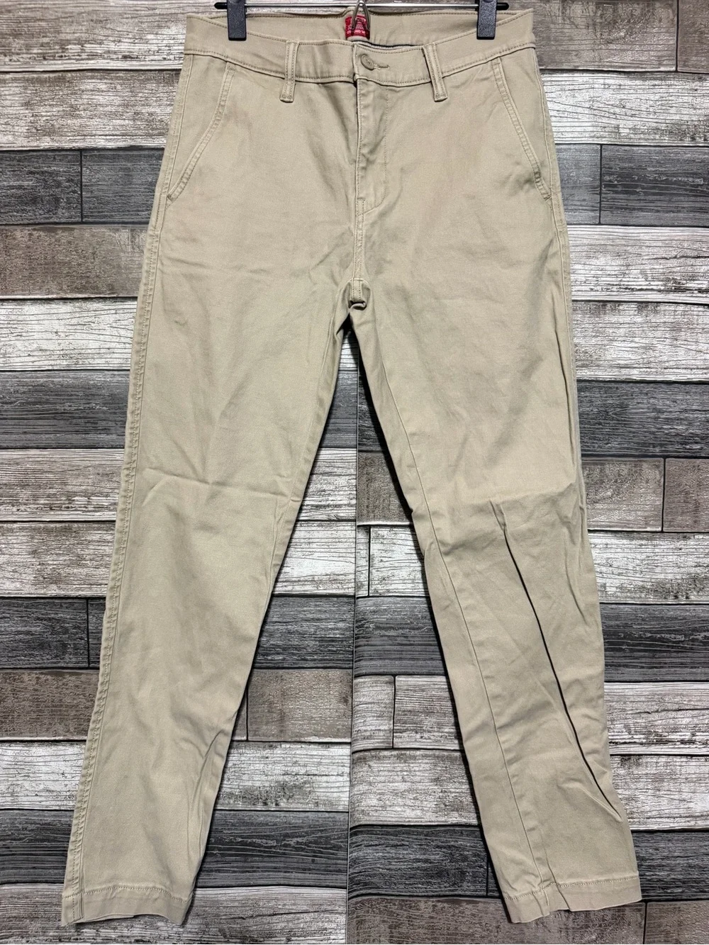 Levis excellent preowned